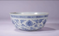 明 青花西番莲纹墩式碗