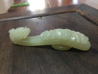 和田玉  龙钩